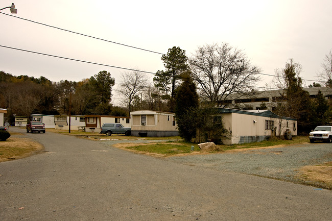 Rocky Brook Mobile Home Park in Carrboro, NC - Building Photo - Building Photo