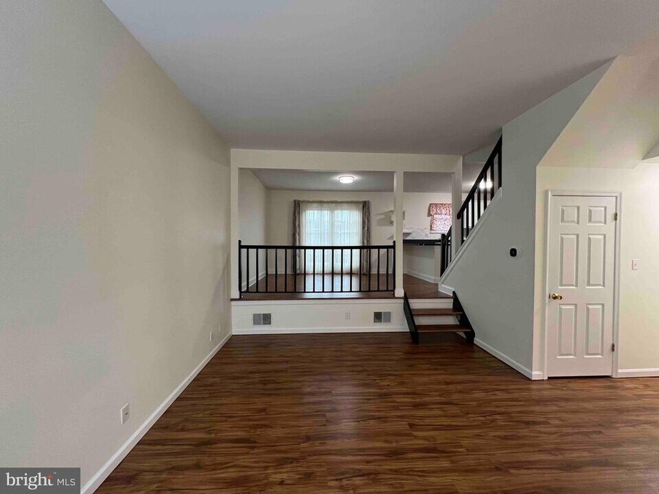 6247 Spring Knoll Dr in Harrisburg, PA - Building Photo