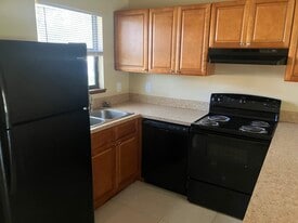530 Grapefruit Ave in Sebring, FL - Building Photo