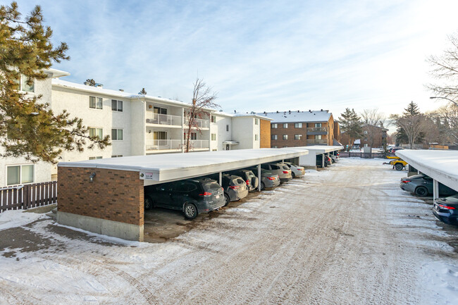 Riverbend Village in Edmonton, AB - Building Photo - Building Photo