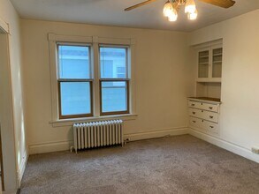 2128-2130 E 2nd St in Duluth, MN - Building Photo - Building Photo