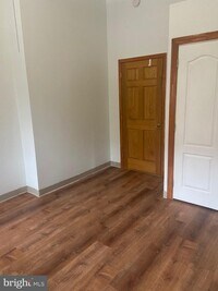 1833 W Lexington St photo'