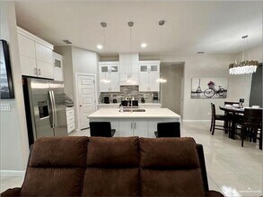 21 Rabbit Run Ave in Alton, TX - Building Photo - Building Photo