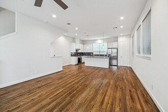3038 Charline in Houston, TX - Building Photo - Building Photo