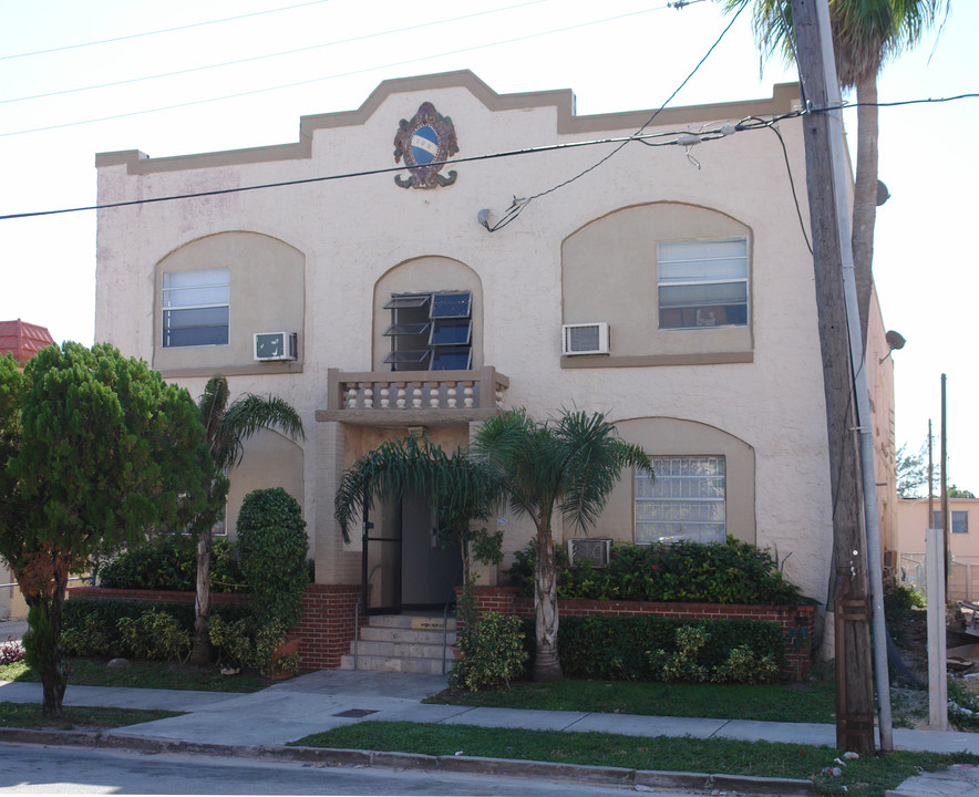 1628 SW 3rd St in Miami, FL - Building Photo