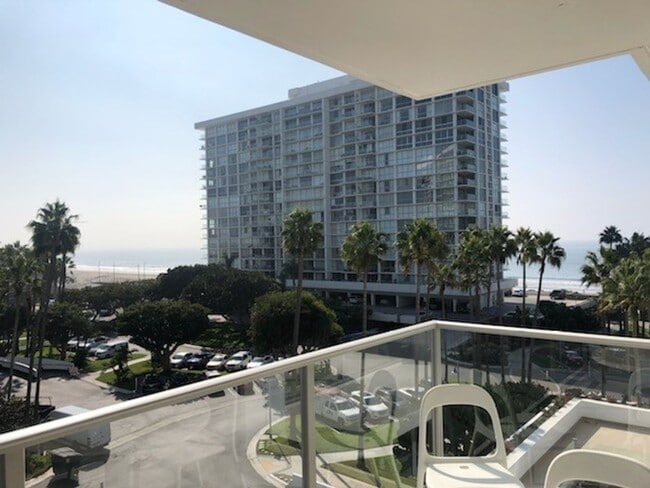 property at 1810 Avenida Del Mundo