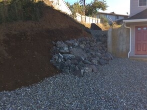 964 N 7th Rd-Unit -966 N 7th Rd in Coos Bay, OR - Building Photo - Building Photo