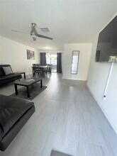 4174 SW 51st St in Fort Lauderdale, FL - Building Photo - Building Photo