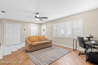 999 Emerald Rd SE in Palm Bay, FL - Building Photo - Building Photo