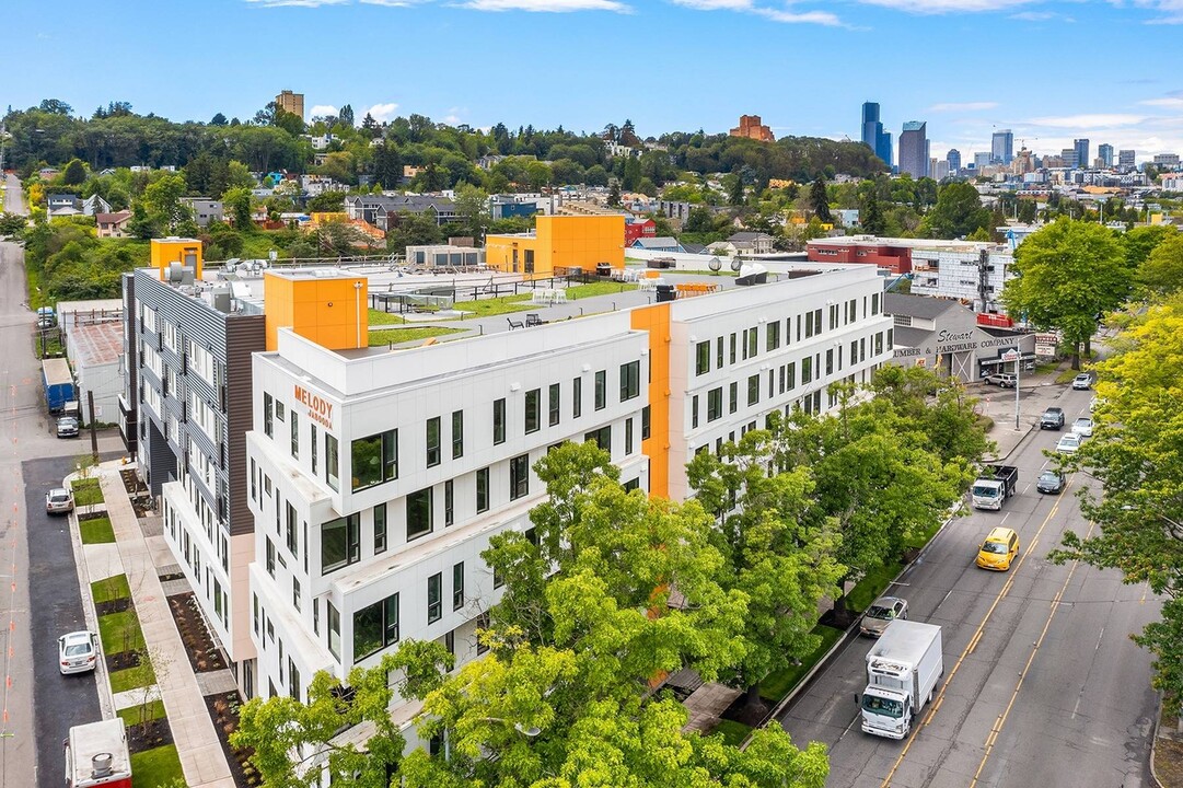 Melody Jabooda Apartments in Seattle, WA - Foto de edificio