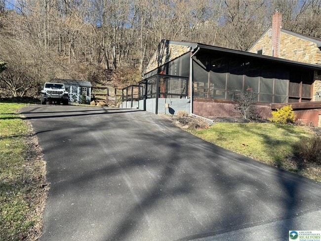 312 Lehigh Dr in Easton, PA - Foto de edificio - Building Photo