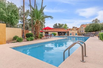 Arches at Oracle Apartments in Tucson, AZ - Foto de edificio - Building Photo