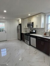 118 Irene St in Linden, NJ - Building Photo - Building Photo