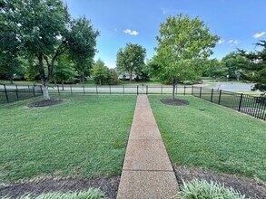 1715 Liberty Pike in Franklin, TN - Foto de edificio - Building Photo