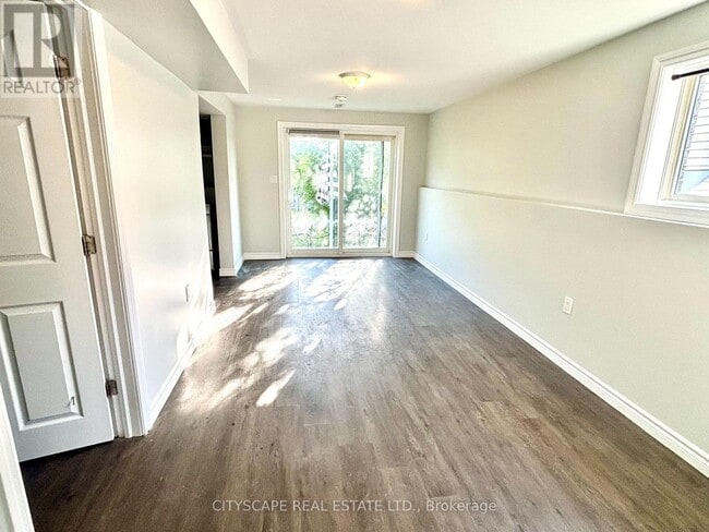 93 Columbia Rd in Barrie, ON - Building Photo - Building Photo