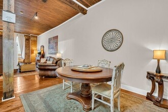 515 College St, Unit E in Columbus, MS - Building Photo - Building Photo