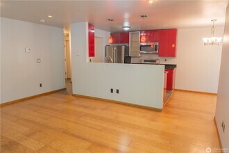 17203 NE 45th St in Redmond, WA - Building Photo - Building Photo