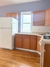 1112 W 18th St, Unit 4F in Chicago, IL - Building Photo - Building Photo