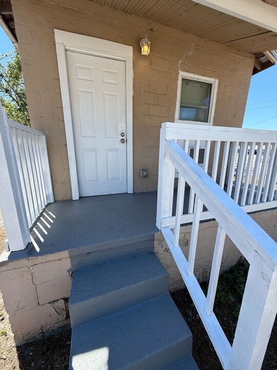2501 E Chelsea St in Tampa, FL - Building Photo
