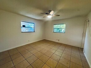 2051 NE 25th Ave, Unit 1 in Pompano Beach, FL - Foto de edificio - Building Photo