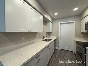 2826 E Capri Cir in Mesa, AZ - Building Photo - Building Photo