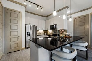 Reveal at Bayside in Rowlett, TX - Building Photo