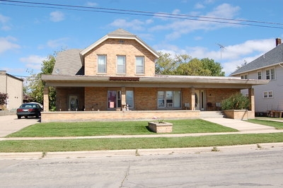 432 Broad St in Menasha, WI - Foto de edificio