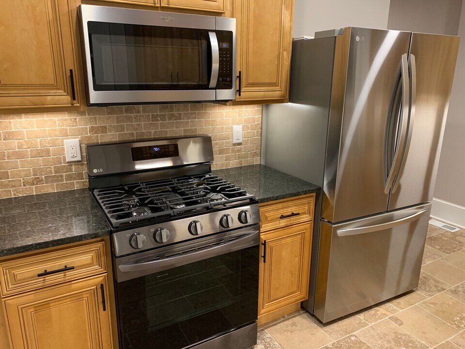 34-36 W California Ave, Unit 34 West California Ave in Columbus, OH - Building Photo