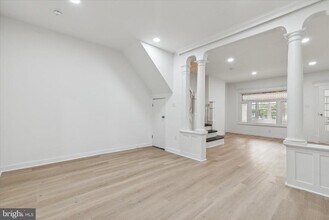 5803 W Thompson St in Philadelphia, PA - Building Photo - Building Photo