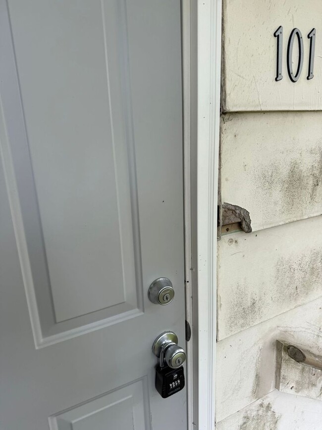 100 NE 10th Ave in Mulberry, FL - Building Photo - Building Photo