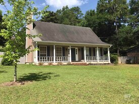 102 Myrna Cir in Daphne, AL - Building Photo