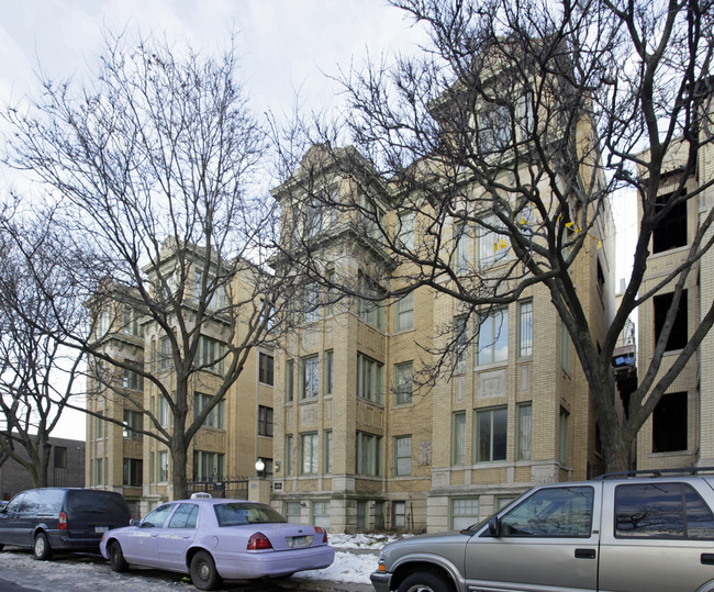 Gramont Manor in Detroit, MI - Foto de edificio - Building Photo