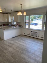 6819 W 79th St in Burbank, IL - Building Photo