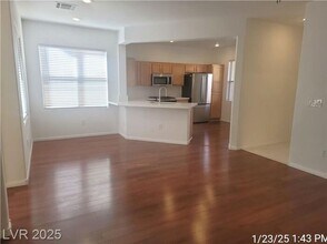 8540 Amaryllis Hills Ave in Las Vegas, NV - Foto de edificio - Building Photo