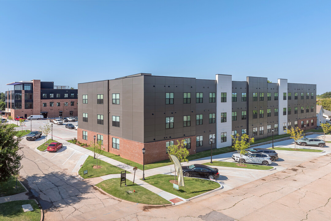 The Campbell in Edmond, OK - Building Photo