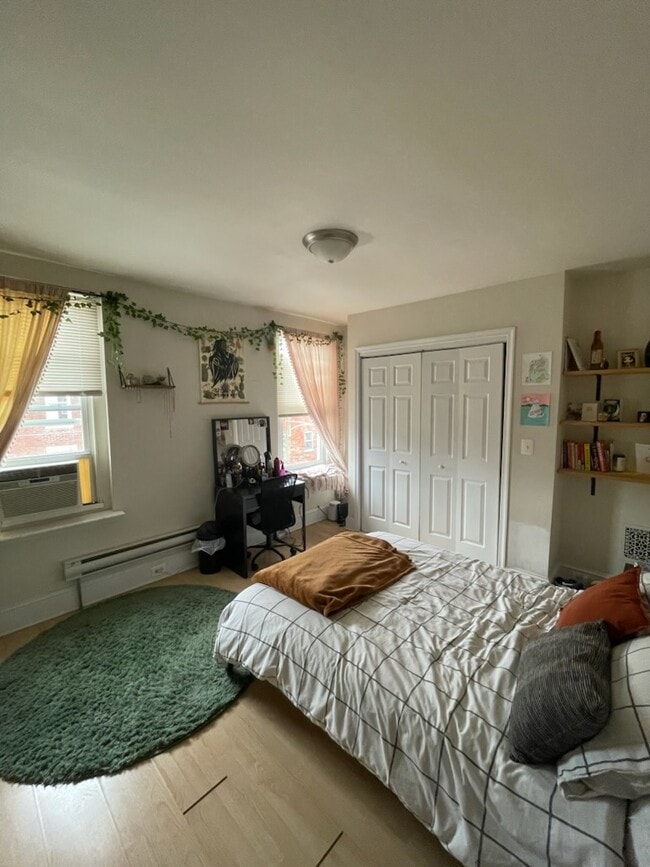 2209 S 15th St, Unit 3rd floor in Philadelphia, PA - Building Photo - Building Photo