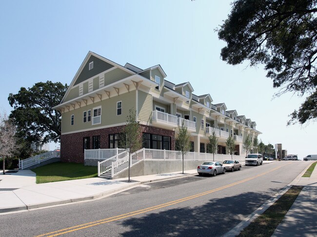 Oceans Seven in Myrtle Beach, SC - Building Photo - Building Photo
