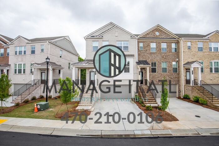 821 Sunset Park Dr in Suwanee, GA - Building Photo