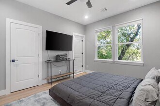 2007 Briley St in Houston, TX - Building Photo - Building Photo