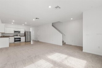 358 Cadberry Pl in St. Cloud, FL - Building Photo - Building Photo