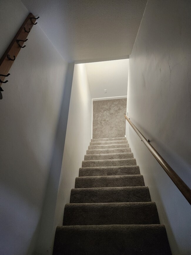 3085 Summer Pl, Unit Apt B in Green Bay, WI - Building Photo - Building Photo