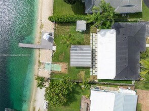 5020 SW 92nd Ave in Miami, FL - Building Photo - Building Photo
