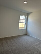 1518 Amber Skies Ln in Crosby, TX - Foto de edificio - Building Photo