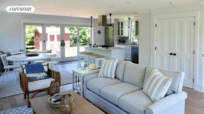 142 Town Line Rd in Sagaponack, NY - Building Photo - Building Photo