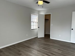 7130 Main St in Kansas City, MO - Building Photo - Building Photo