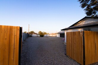 3847 Balsa Ave in Yucca Valley, CA - Building Photo - Building Photo