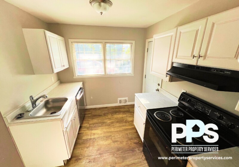 1804 Idlewood Dr in Atlanta, GA - Building Photo