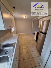 4214 S Dowfield Dr in Fayetteville, NC - Foto de edificio - Building Photo