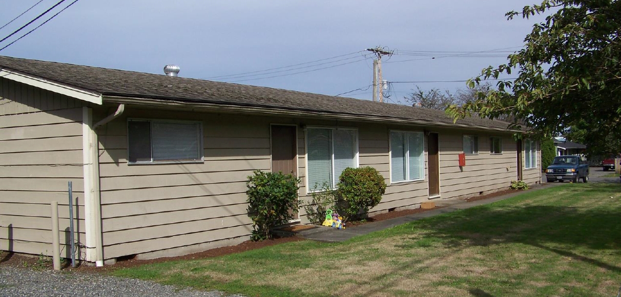 5825 Portal Way in Ferndale, WA - Building Photo