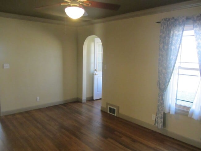 729 Dale St in Normal, IL - Building Photo - Building Photo